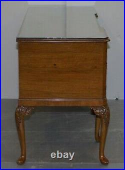 Burr Walnut Art Deco Denby & Spinks Leeds Breakfront Sideboard Part Of A Suite